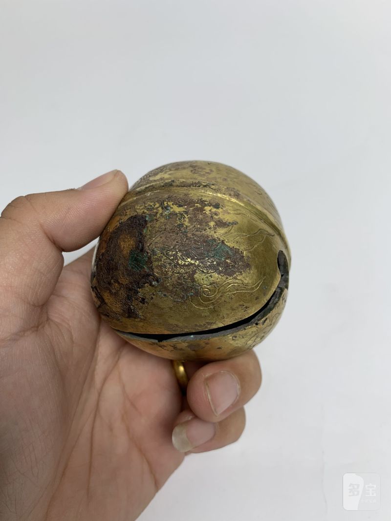 明 铜鎏金錾刻凤鸟纹马铃一对 - 图15